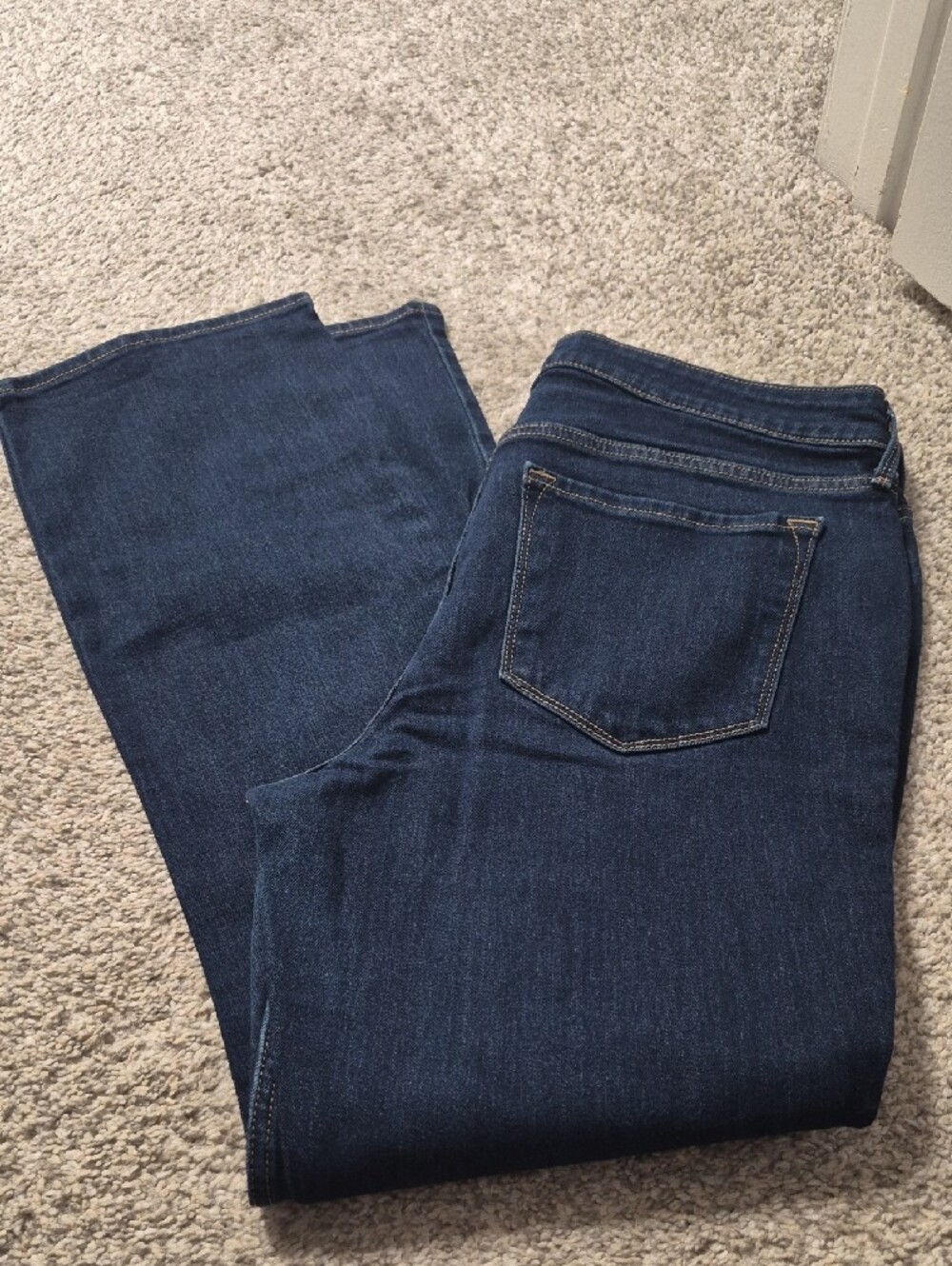 Old Navy Women's Dark Indigo Midrise Wow Bootcut Size 14 Short
